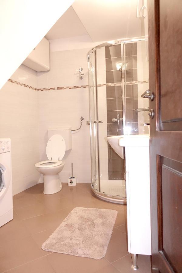 Romantic Studios روفينج المظهر الخارجي الصورة
