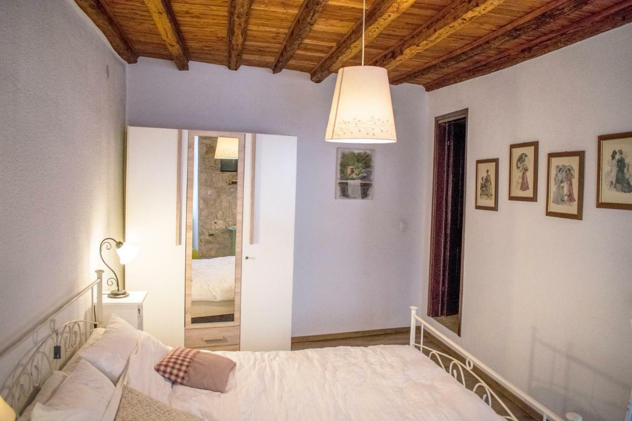 Romantic Studios روفينج المظهر الخارجي الصورة